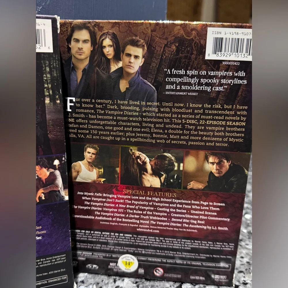 🩸✨ The Vampire Diaries – Complete Seasons 1 & 2 DVD Set ✨🩸 - Picture 4 of 16